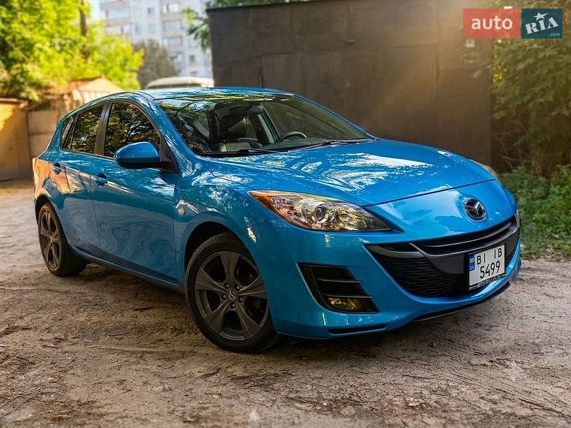 Хэтчбек Mazda 3 2009 в Кременчуге