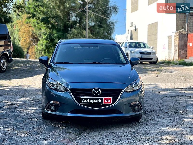 Седан Mazda 3 2014 в Киеве