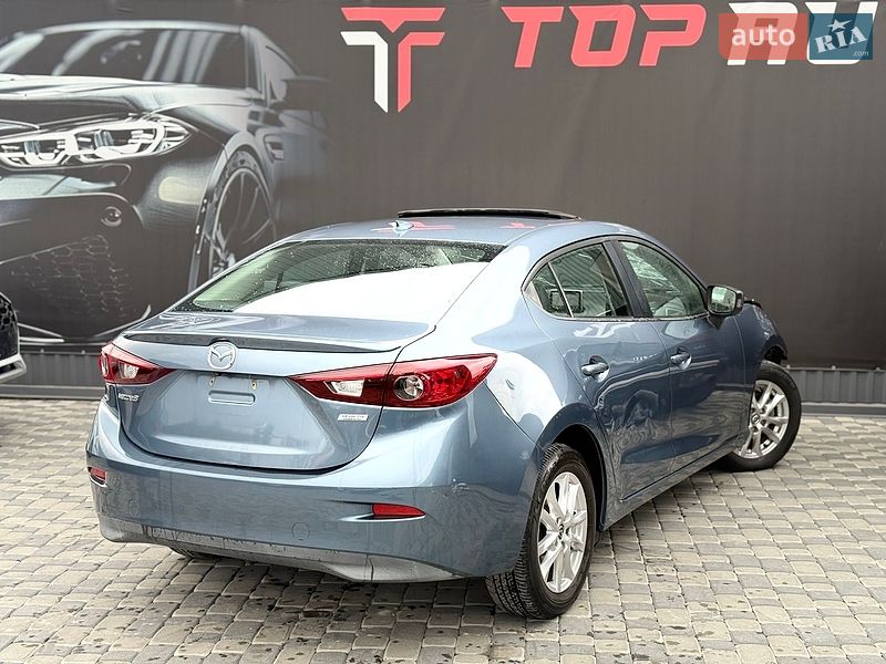 Седан Mazda 3 2015 в Львові