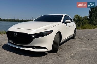 Седан Mazda 3 2021 в Днепре