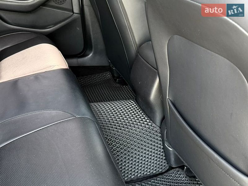 Седан Mazda 3 2021 в Днепре