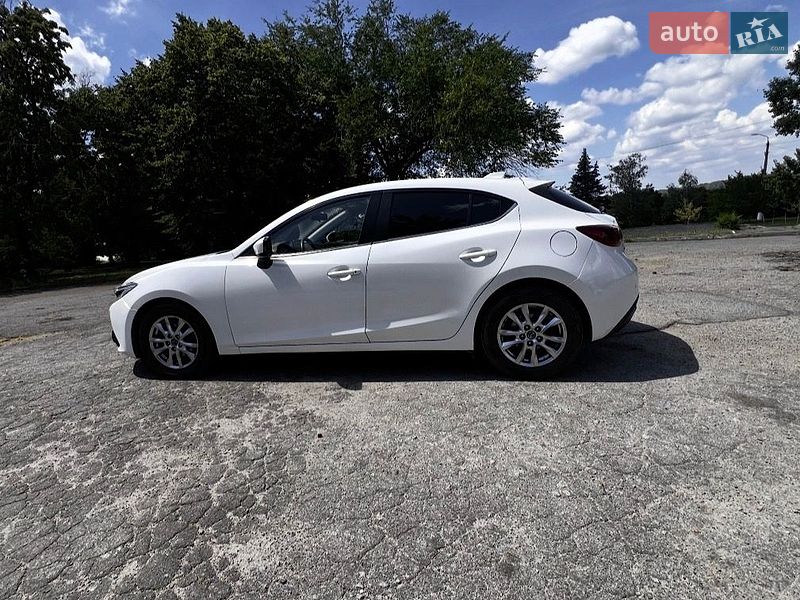 Хетчбек Mazda 3 2014 в Дніпрі