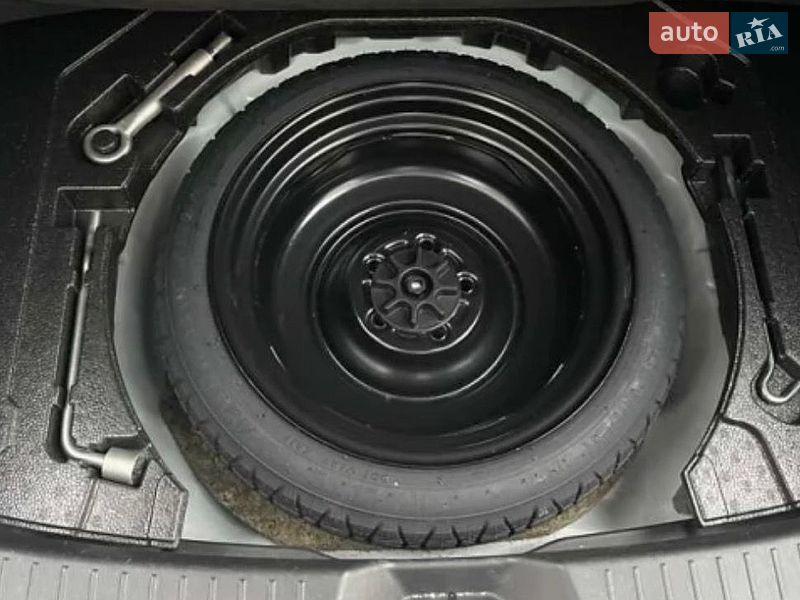 Хетчбек Mazda 3 2014 в Дніпрі
