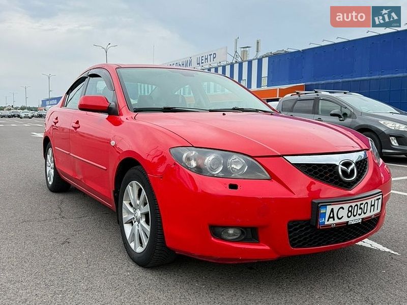 Седан Mazda 3 2006 в Луцке