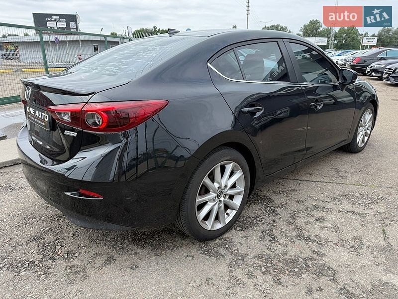 Седан Mazda 3 2016 в Києві