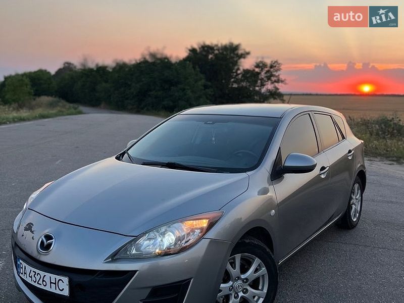 Хэтчбек Mazda 3 2009 в Бобринце
