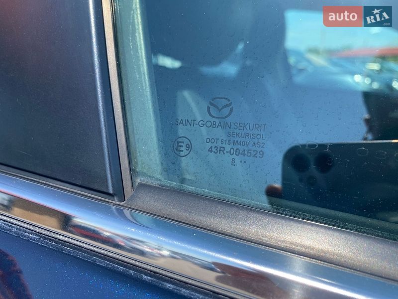 Седан Mazda 3 2018 в Києві