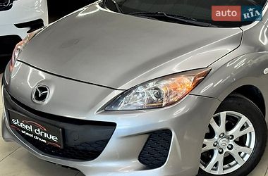 Седан Mazda 3 2013 в Николаеве