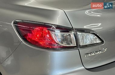 Седан Mazda 3 2013 в Николаеве
