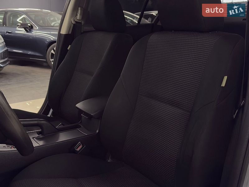 Седан Mazda 3 2013 в Николаеве