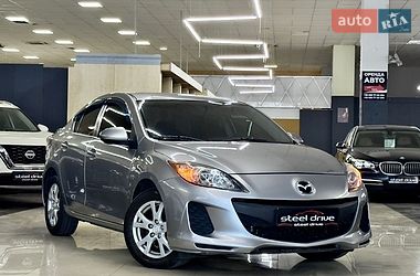 Седан Mazda 3 2013 в Николаеве