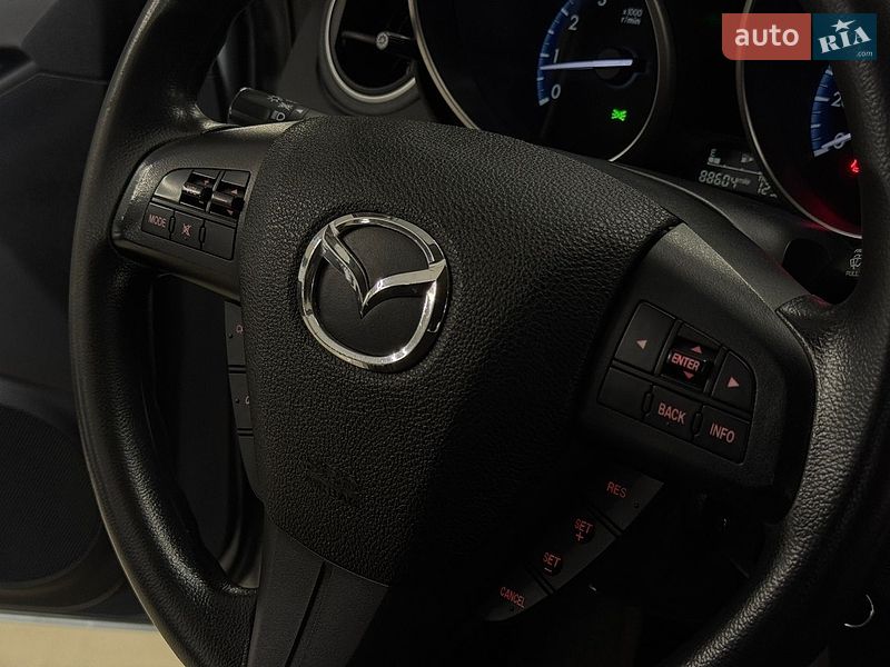 Седан Mazda 3 2013 в Николаеве