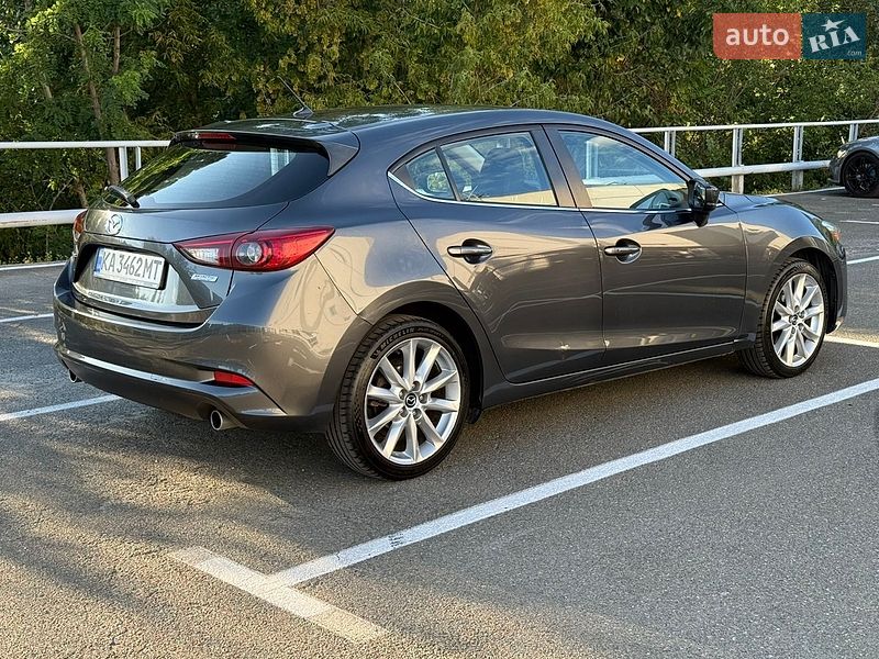 Хэтчбек Mazda 3 2016 в Киеве