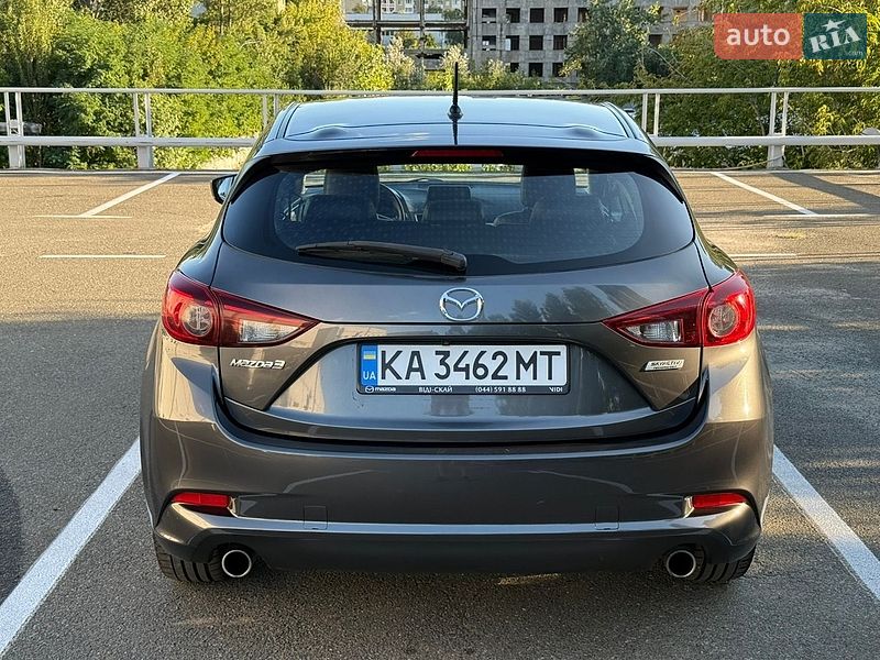Хэтчбек Mazda 3 2016 в Киеве