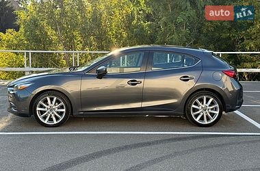 Хэтчбек Mazda 3 2016 в Киеве