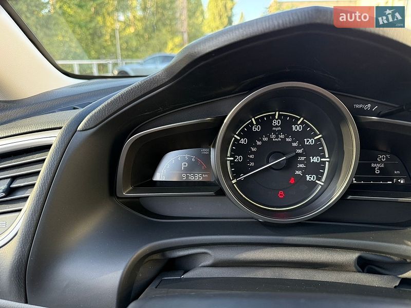 Хэтчбек Mazda 3 2016 в Киеве