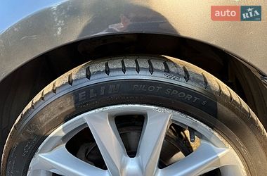 Хэтчбек Mazda 3 2016 в Киеве