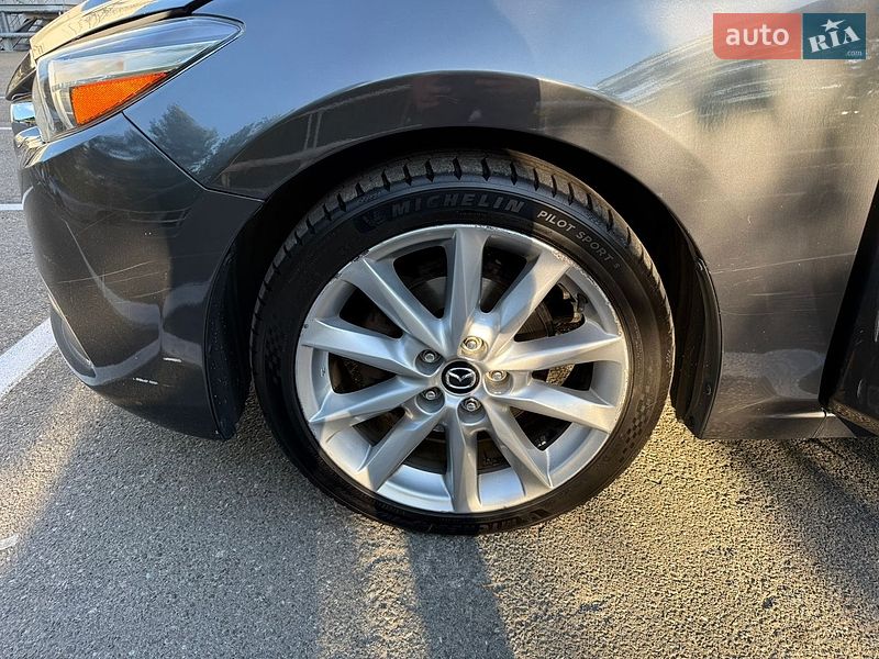 Хэтчбек Mazda 3 2016 в Киеве
