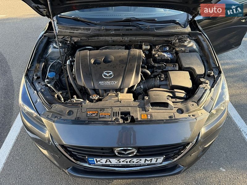 Хэтчбек Mazda 3 2016 в Киеве