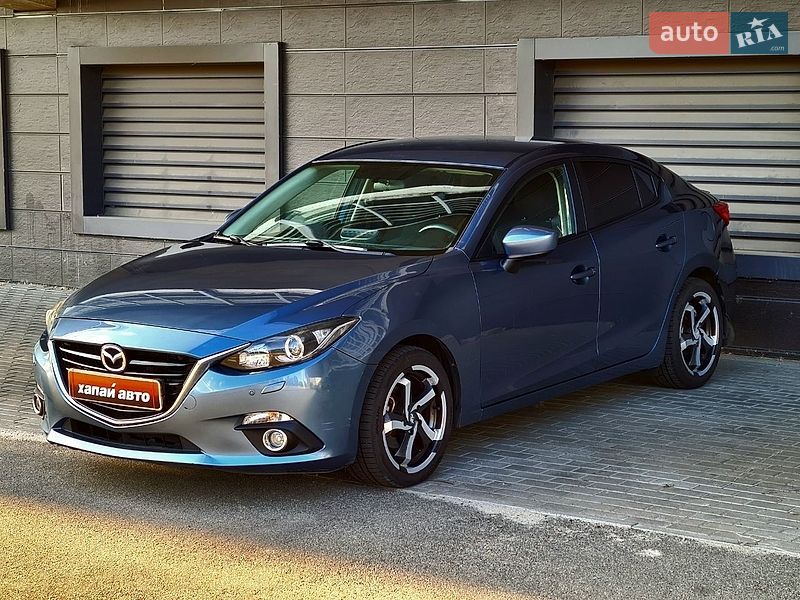 Седан Mazda 3 2013 в Киеве фото Седан Mazda 3 2013 в Киеве