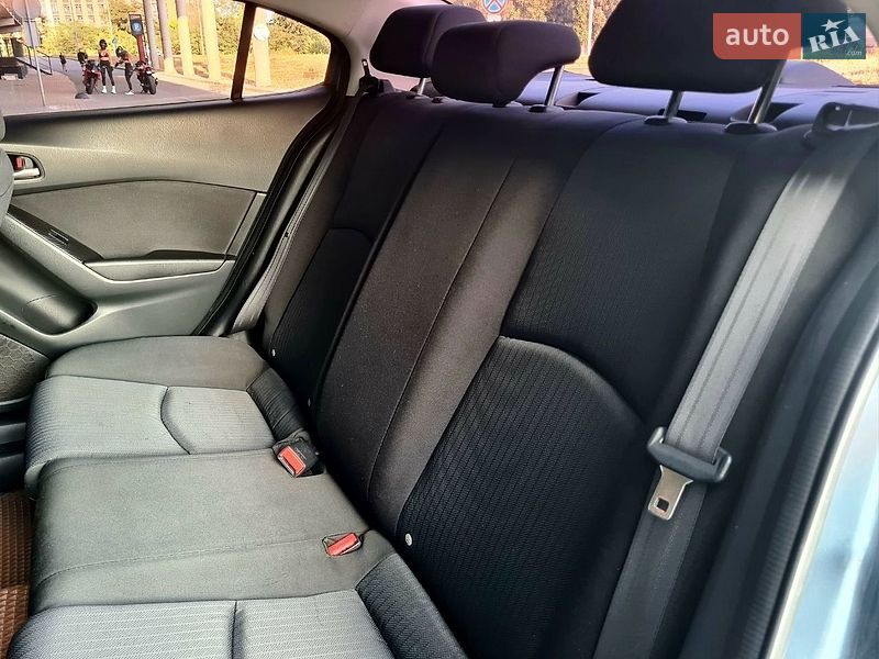 Седан Mazda 3 2013 в Киеве фото 20 Седан Mazda 3 2013 в Киеве