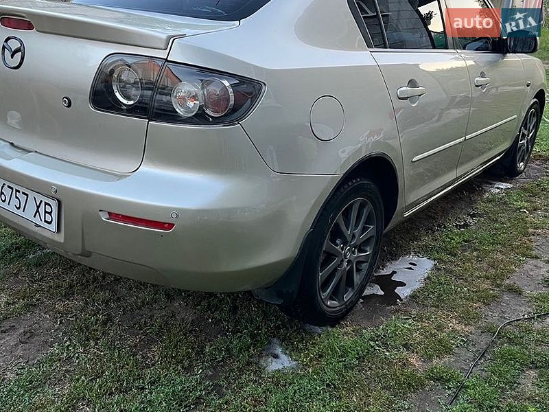 Седан Mazda 3 2008 в Дніпрі