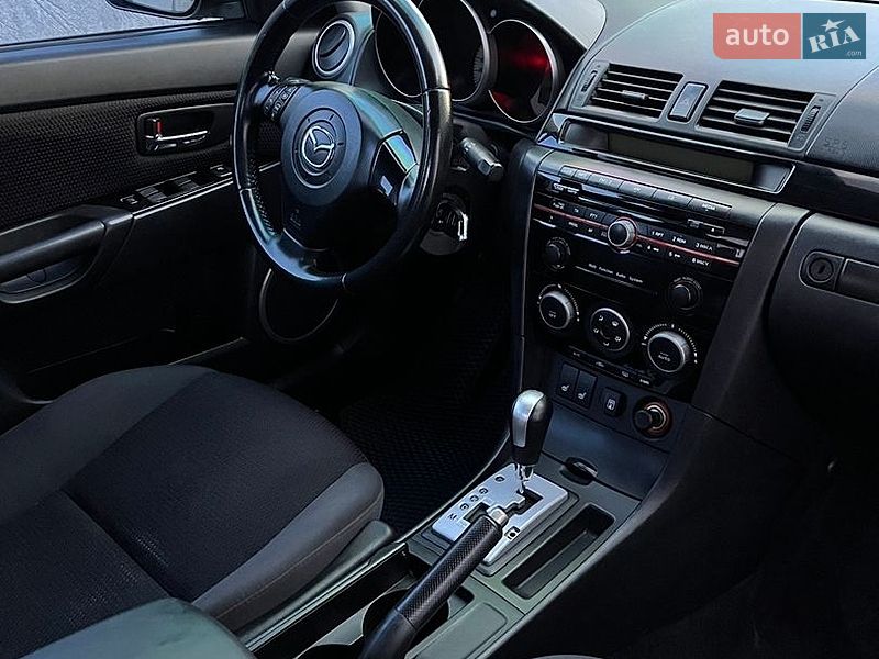 Седан Mazda 3 2008 в Дніпрі