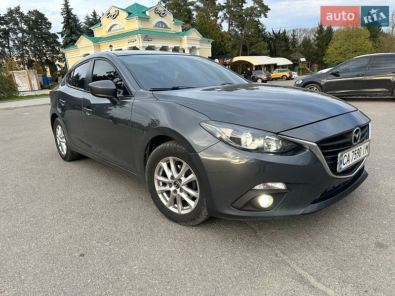 Седан Mazda 3 2014 в Умані