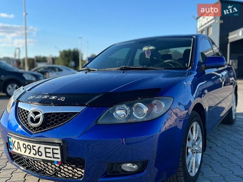 Седан Mazda 3 2007 в Вознесенске