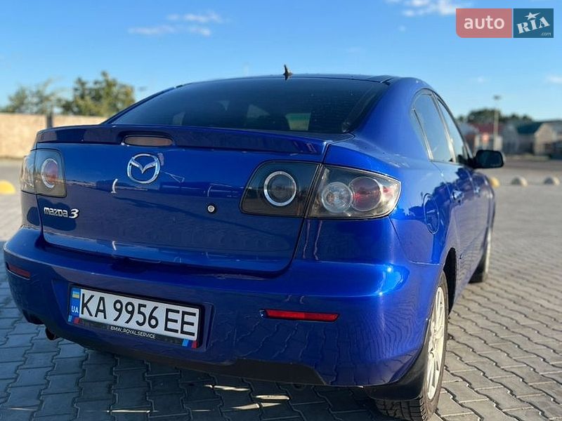 Седан Mazda 3 2007 в Вознесенске