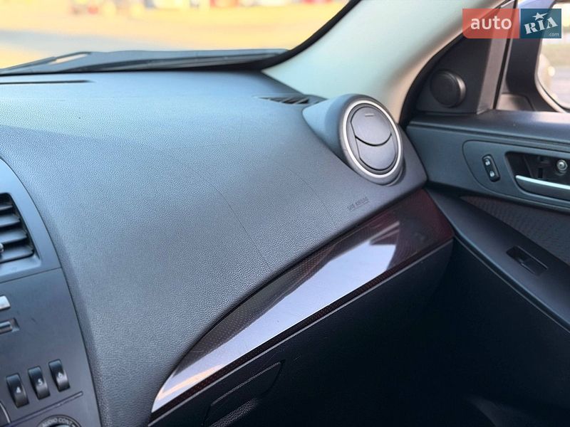 Хетчбек Mazda 3 2010 в Кривому Розі фото 73 Хетчбек Mazda 3 2010 в Кривому Розі