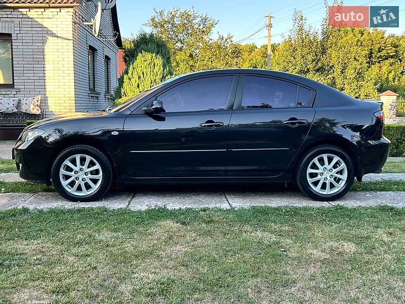 Седан Mazda 3 2008 в Киеве