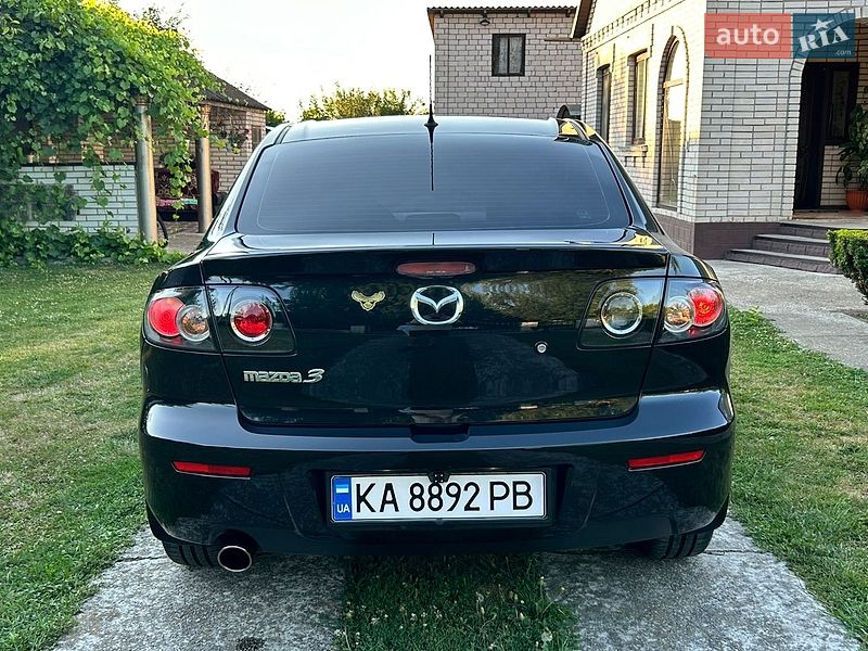Седан Mazda 3 2008 в Киеве
