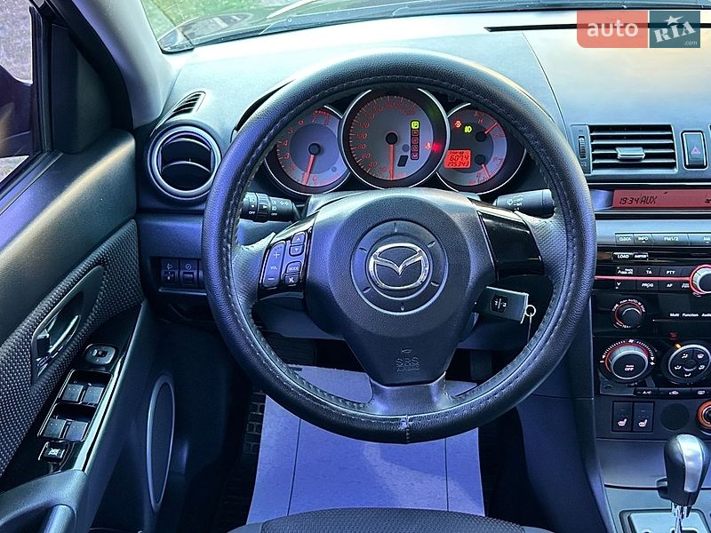 Седан Mazda 3 2008 в Киеве