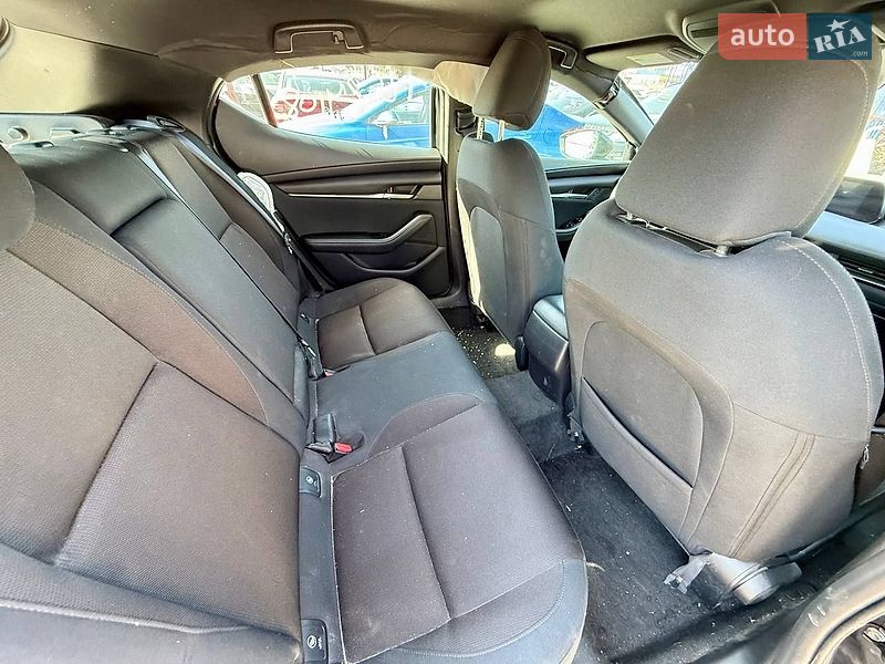 Хэтчбек Mazda 3 2023 в Киеве