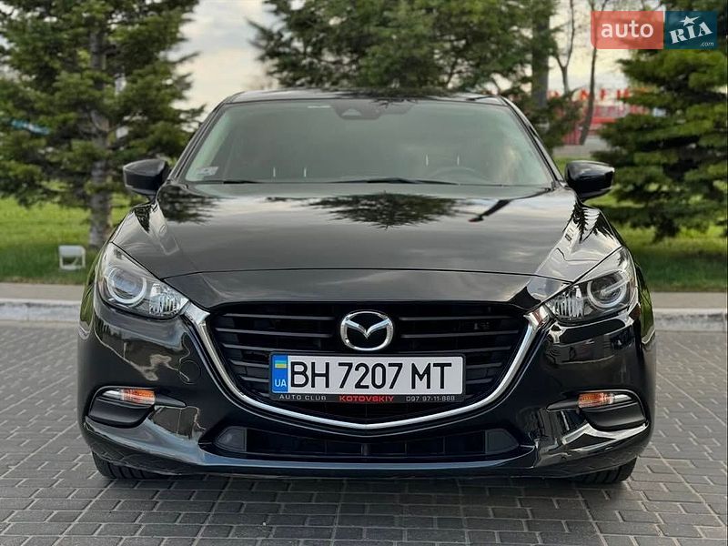 Седан Mazda 3 2018 в Львове