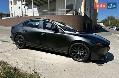 Седан Mazda 3 2018 в Львові