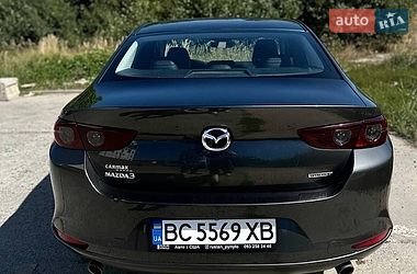 Седан Mazda 3 2018 в Львові