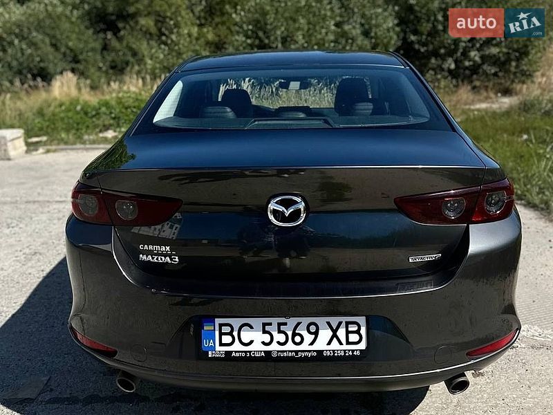 Седан Mazda 3 2018 в Львові