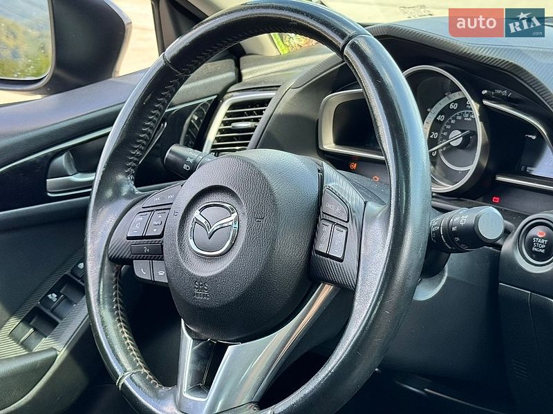 Хетчбек Mazda 3 2015 в Хусті
