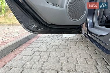 Седан Mazda 3 2007 в Мукачевому