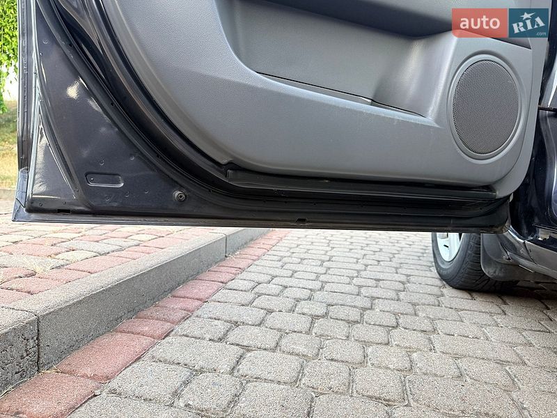 Седан Mazda 3 2007 в Мукачевому