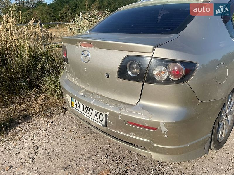 Седан Mazda 3 2006 в Киеве