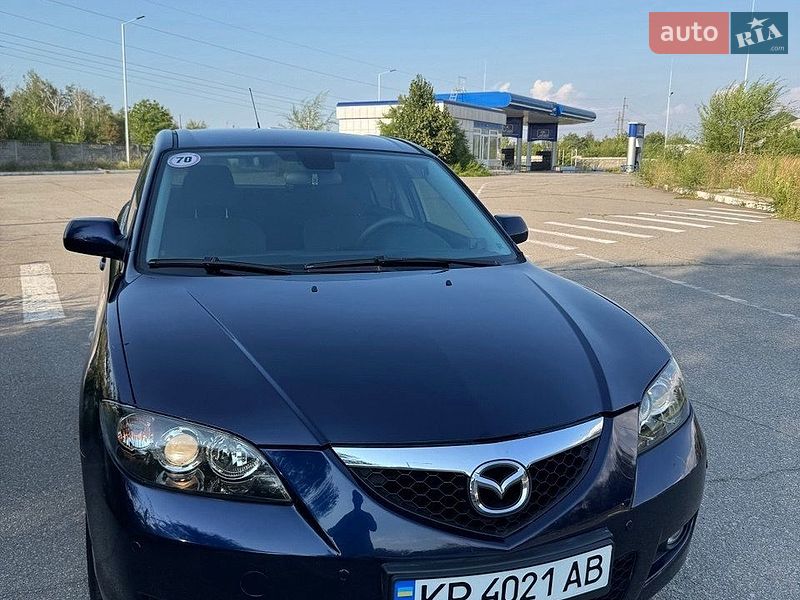 Седан Mazda 3 2009 в Днепре