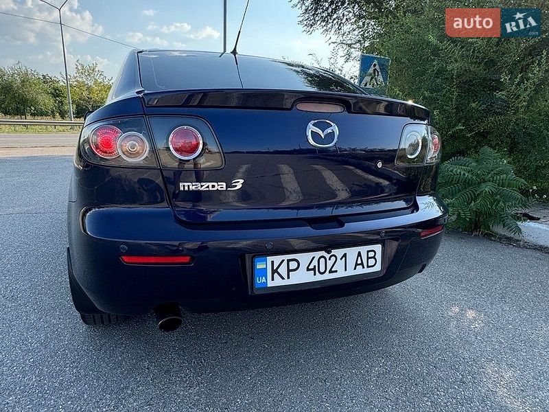 Седан Mazda 3 2009 в Днепре