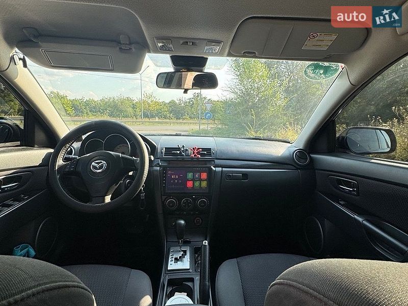 Седан Mazda 3 2009 в Днепре
