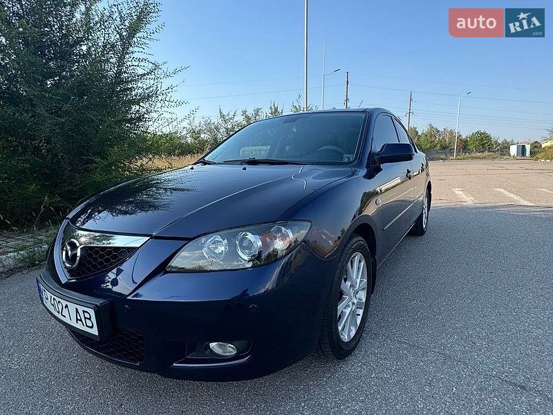 Седан Mazda 3 2009 в Днепре