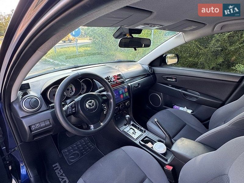 Седан Mazda 3 2009 в Днепре