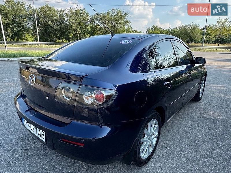 Седан Mazda 3 2009 в Запоріжжі