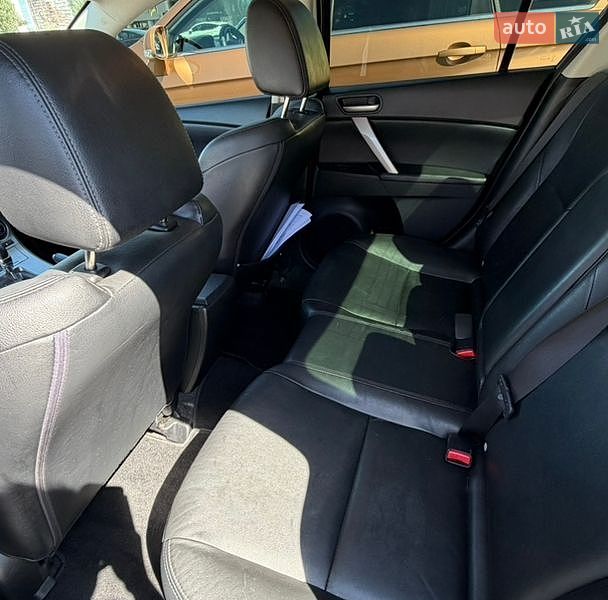 Седан Mazda 3 2010 в Києві